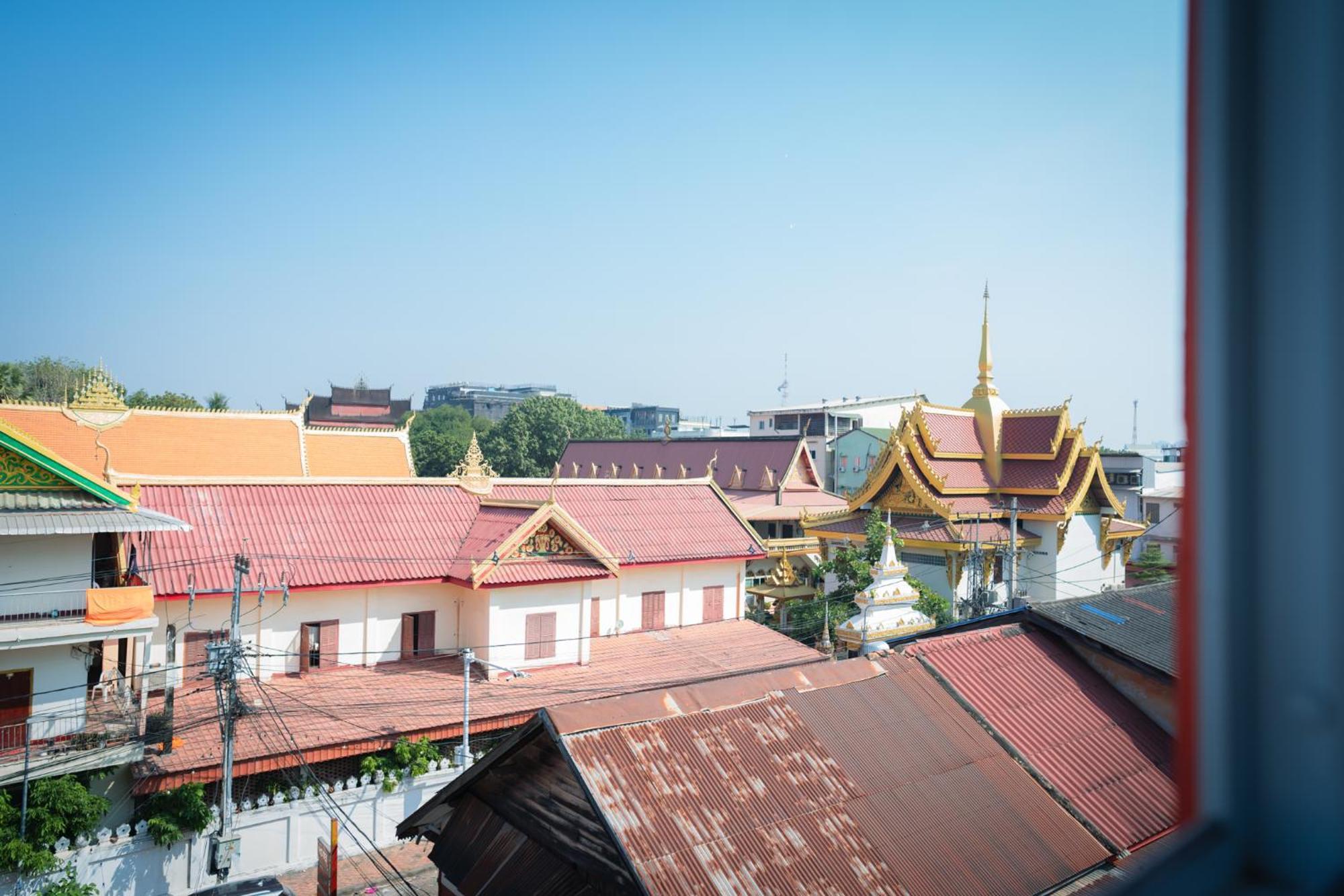Vientiane Ruby Riverside Hotel Экстерьер фото