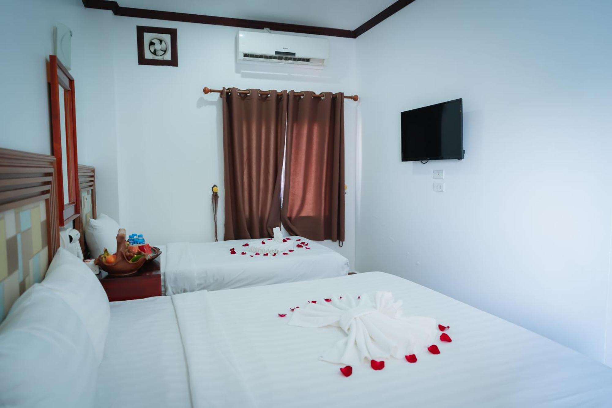 Vientiane Ruby Riverside Hotel Экстерьер фото