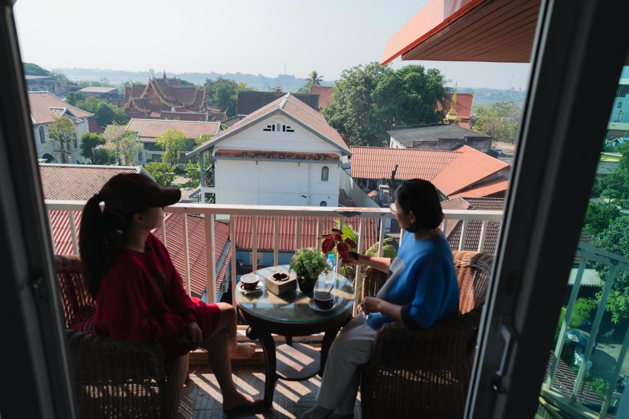 Vientiane Ruby Riverside Hotel Экстерьер фото